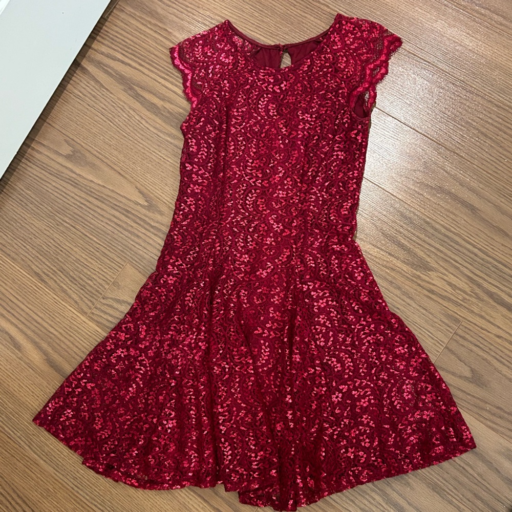 City studio red formal dress